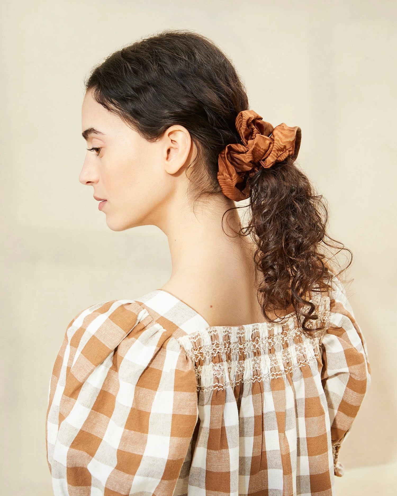 Loeffler Randall Astrid Nutmeg Oversized Scrunchie 5 Loeffler Randall Astrid Nutmeg Oversized Scrunchie - Image 3