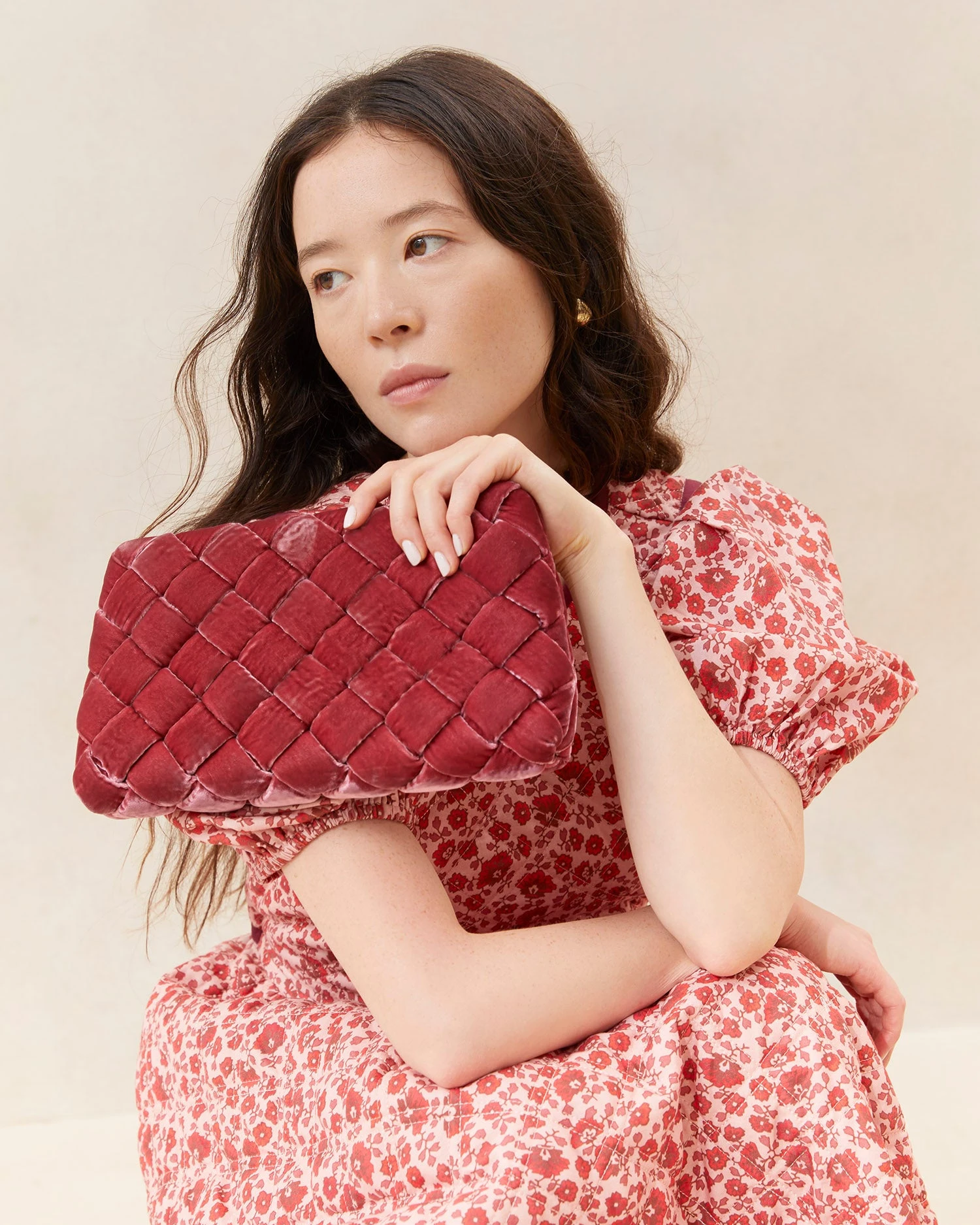 Loeffler Randall Aviva Rose Woven Puff Clutch 7 Loeffler Randall Aviva Rose Woven Puff Clutch - Image 5