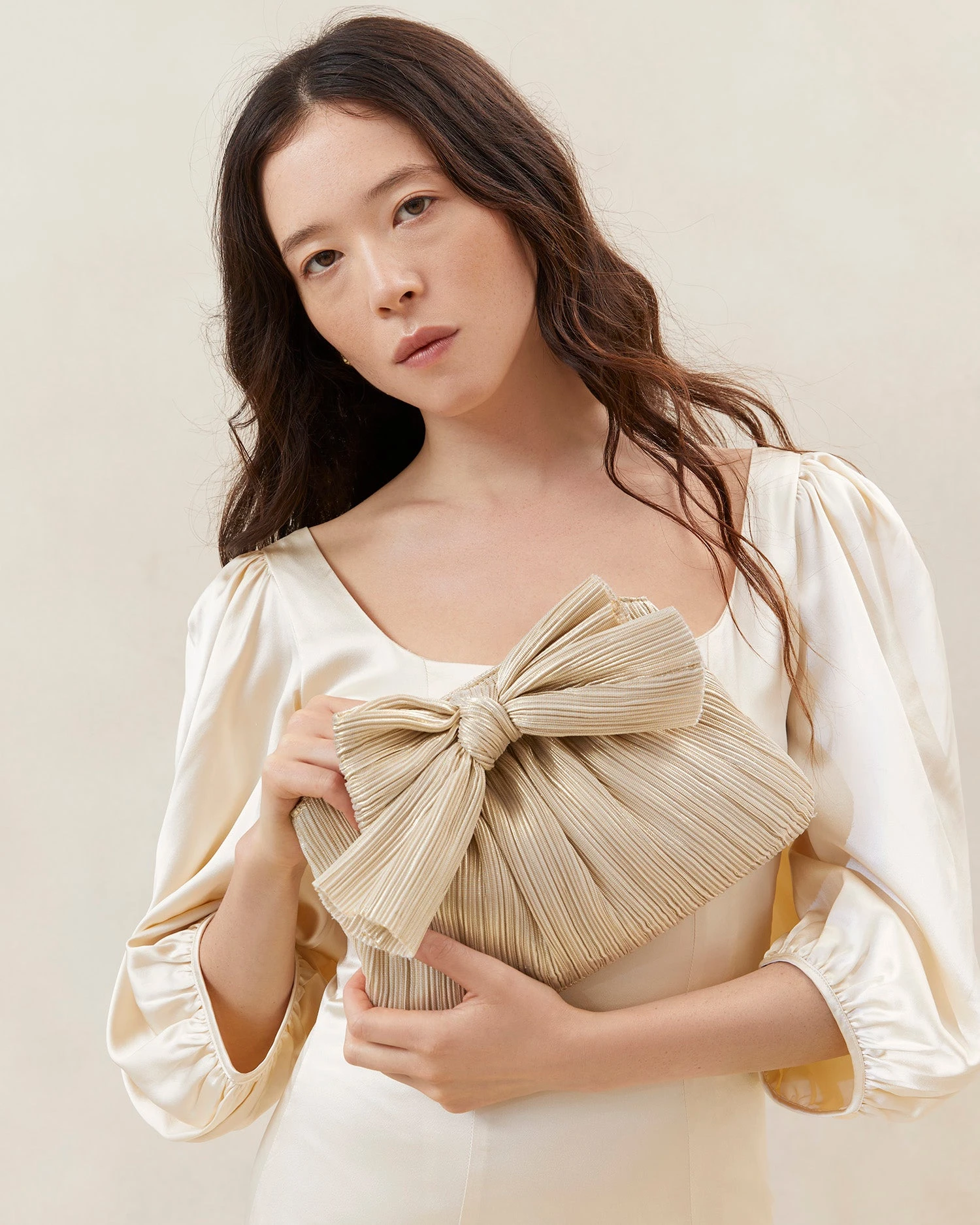 Loeffler Randall Rayne Platinum Bow Clutch 5 Loeffler Randall Rayne Platinum Bow Clutch - Image 3