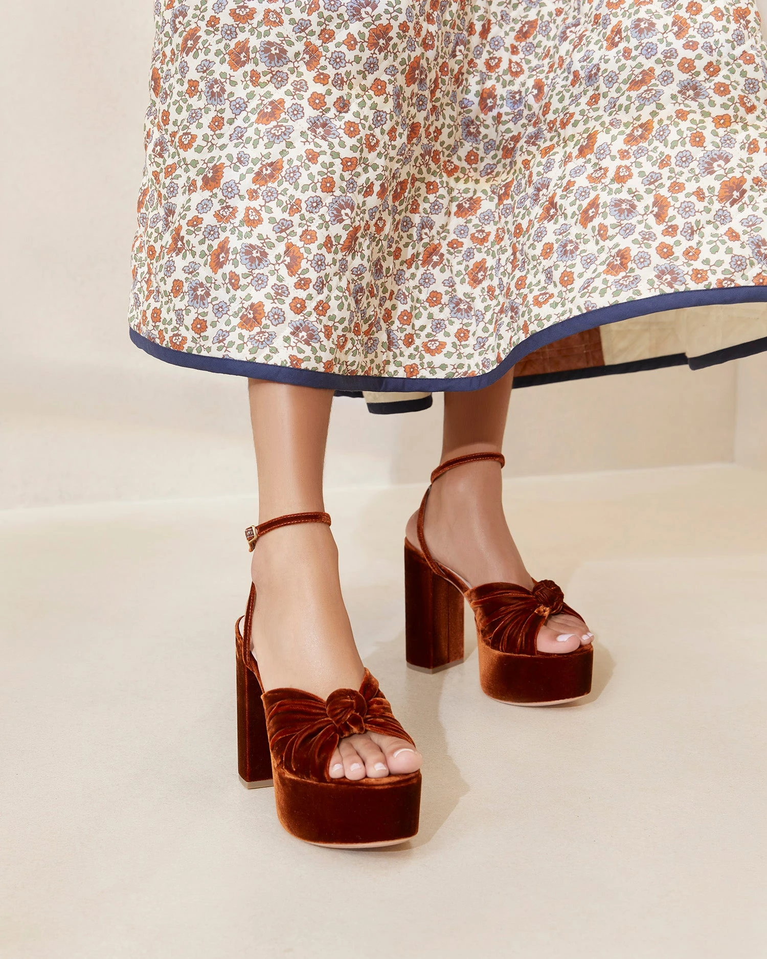 Loeffler Randall Roz Sienna Knot Platform Sandal 7 Loeffler Randall Roz Sienna Knot Platform Sandal - Image 5